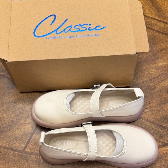NWT QJN Mary Jane Shoes Women Flat Comfortable leather Casual Ladies beige 8 - Picture 9 of 12
